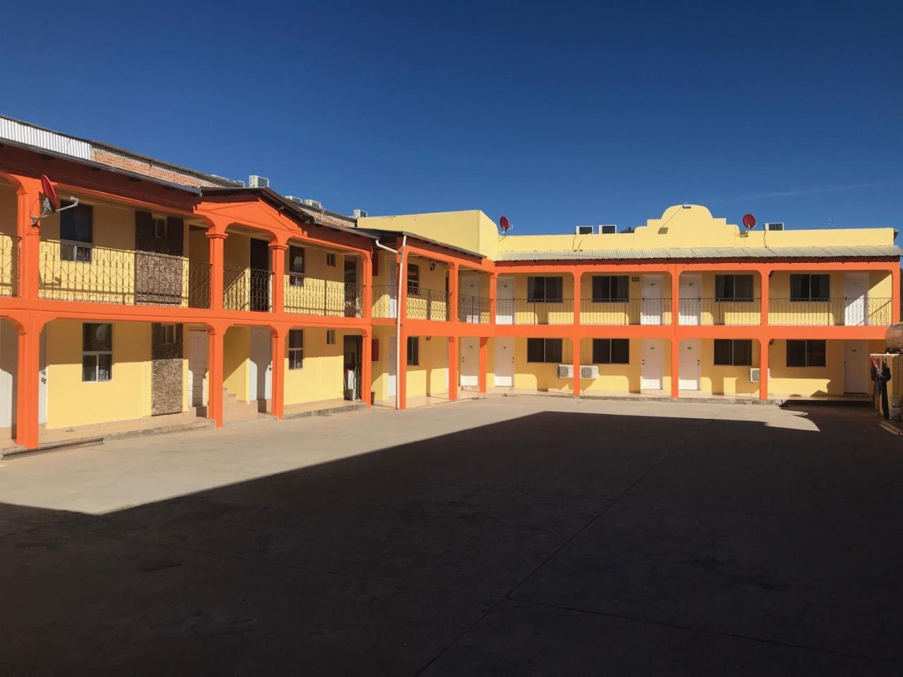 Hotel Los Pinos Bocoyna Exteriör bild
